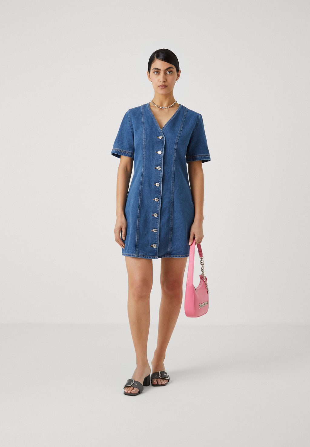 ONLKARLA V NECK DRESS  Media 2