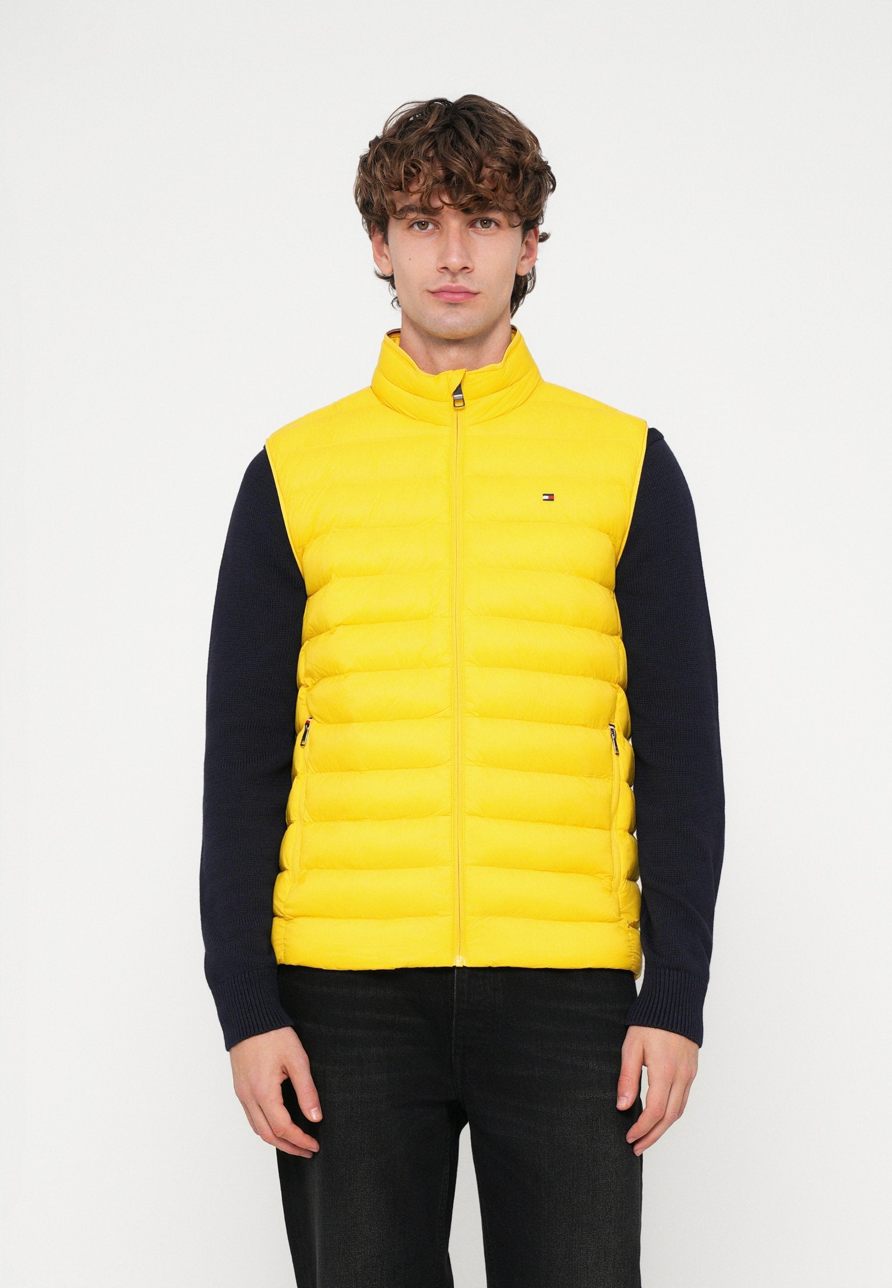 Tommy Hilfiger Weste Media 3