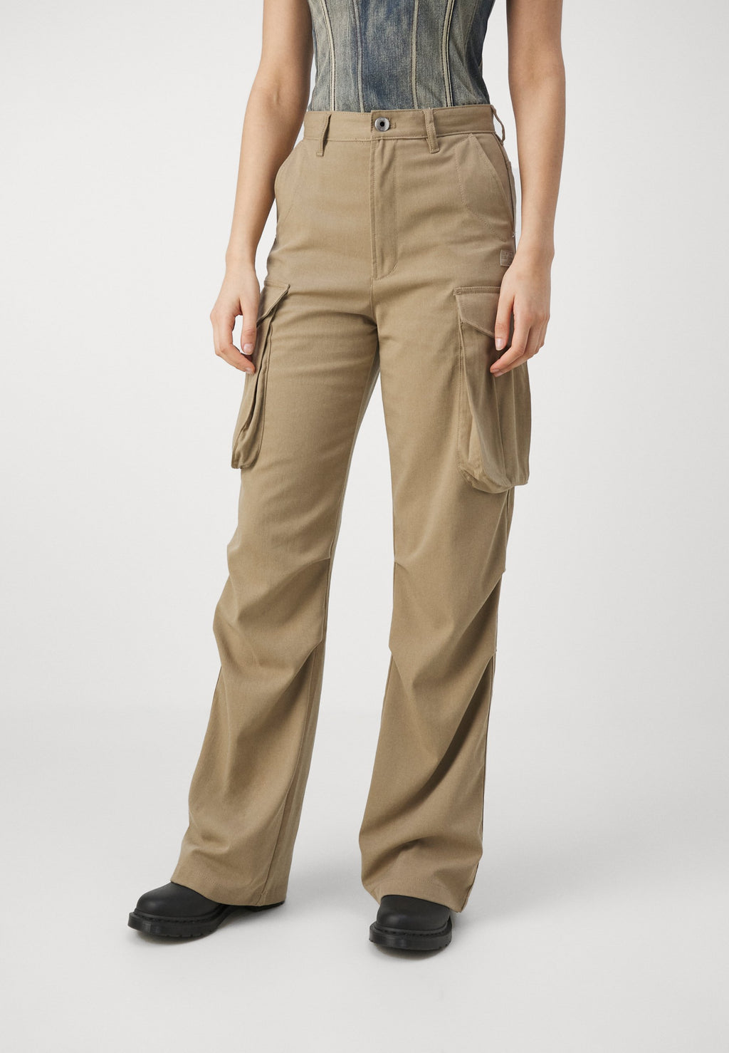 HIGH WAIST Media 4