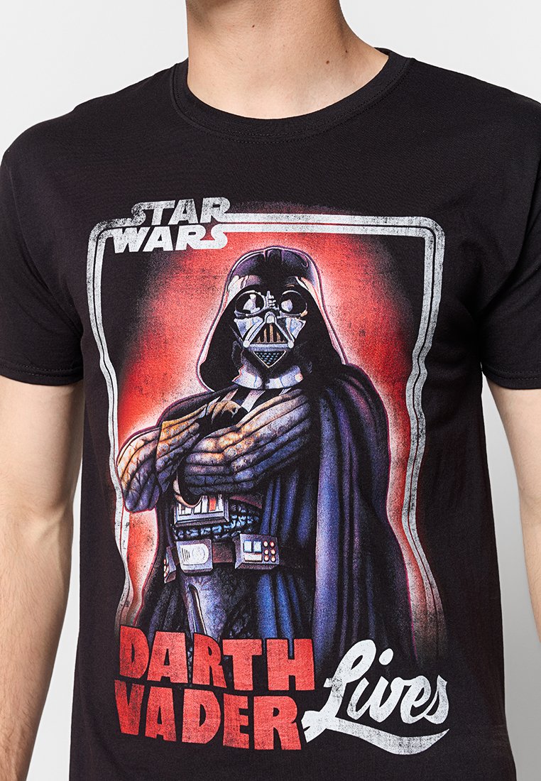 Star Wars DARTH VADER LIVES
