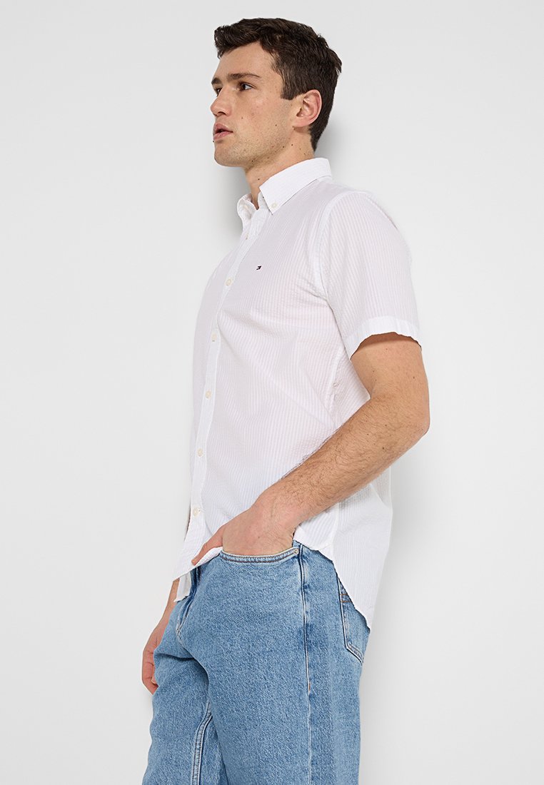 REGULAR FIT Media 5