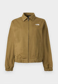 Braune Jacke mit Reißverschluss und Kragen, elastischen Bündchen, zwei Seitentaschen und weißem The North Face Logo auf der Brust.
