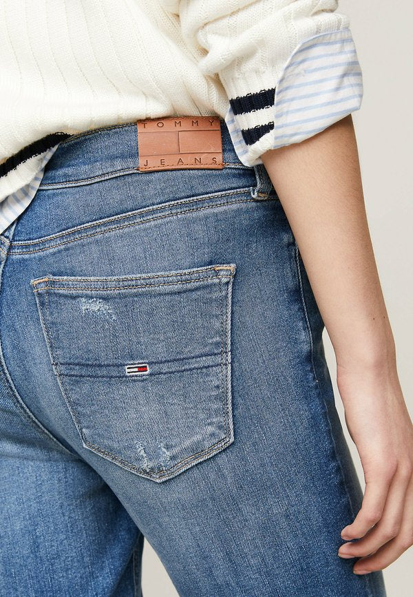 Tommy Jeans NORA MID RISE DISTRESSED