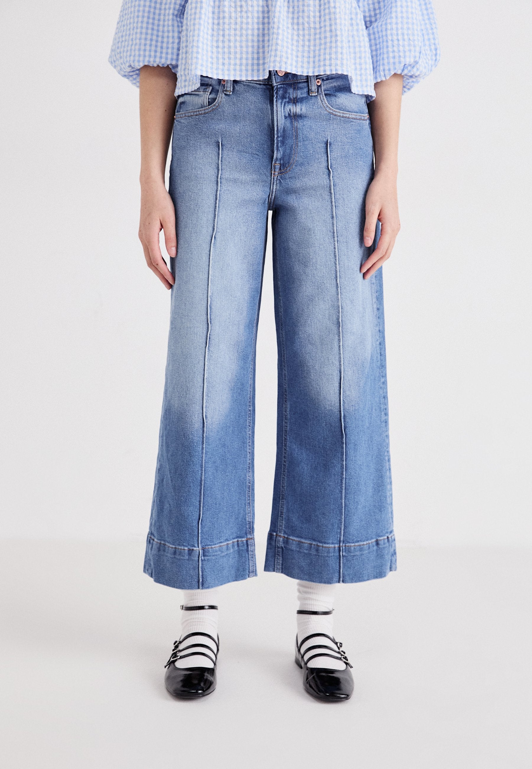 GAP STRIDE ANKLE DRAPER