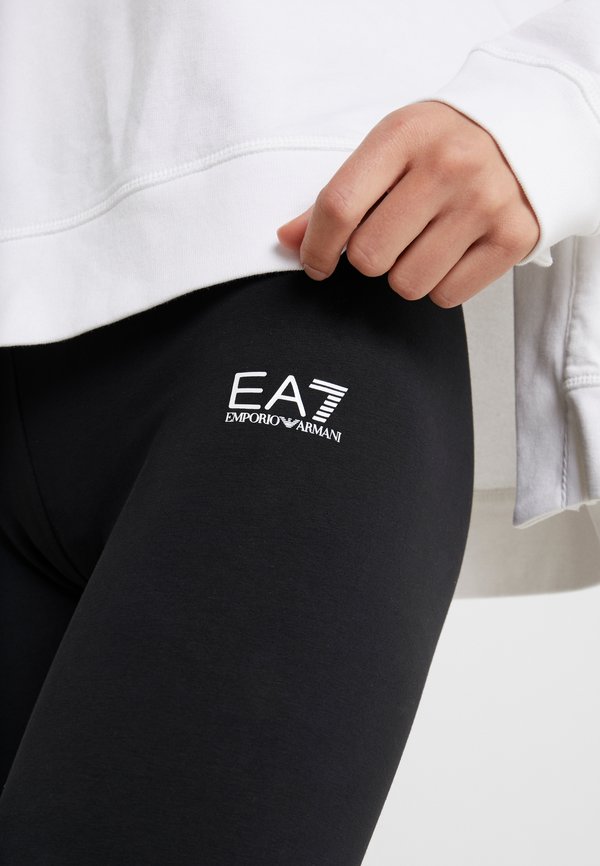 EA7 Emporio Armani