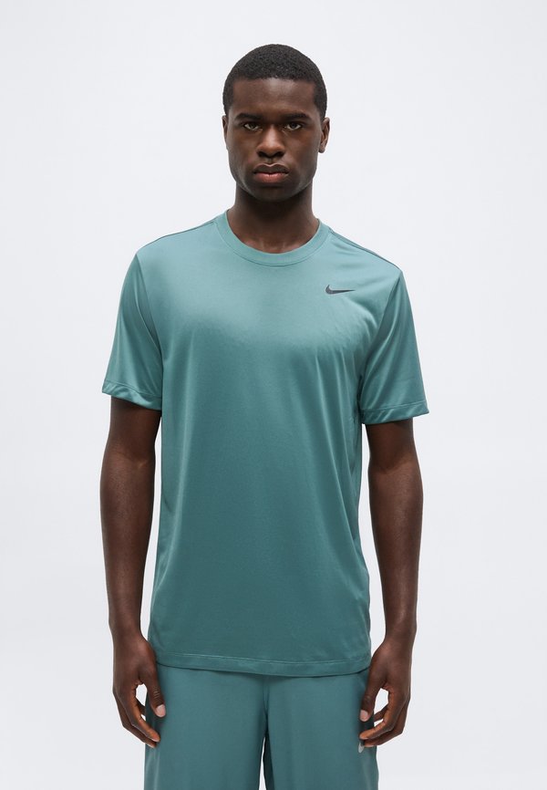 Nike Performance TEE RESET - Sports T-shirt - mineral slate/black