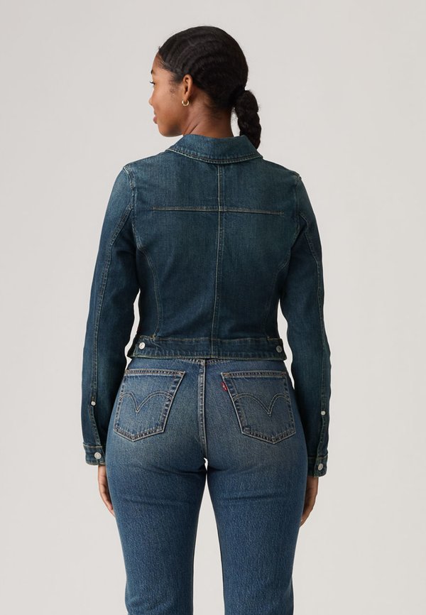 Levi's® Y2K STRETCH FITTED TRUCKER