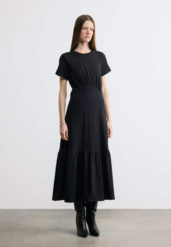 DKNY RUCHED BODICE SHORT SLEEVE TIER LONG DRESS