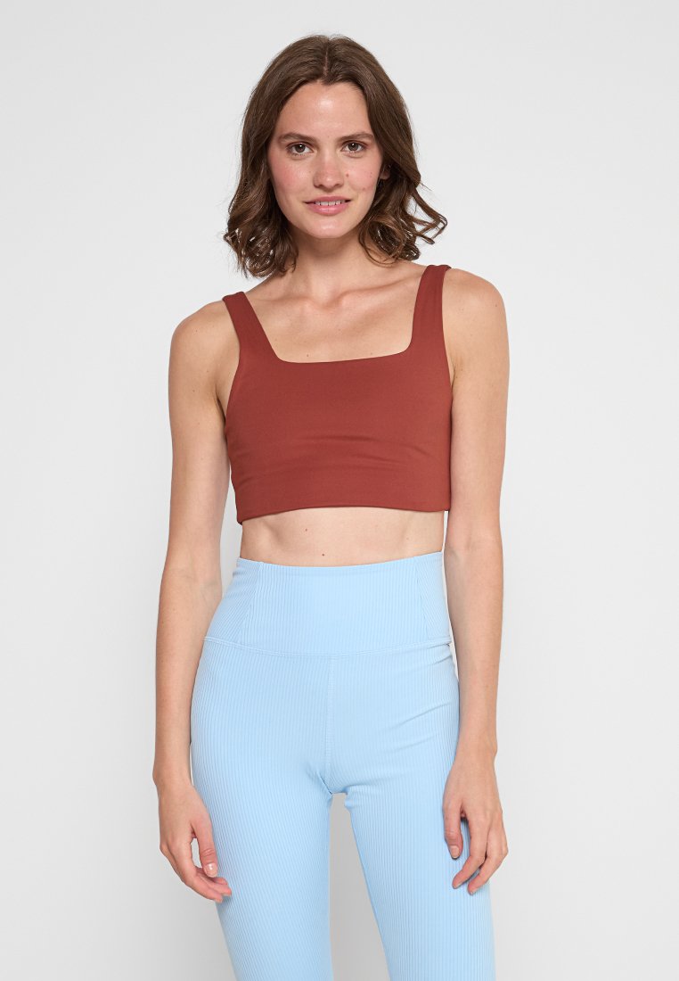 Girlfriend Collective TOMMY SQUARE-NECK