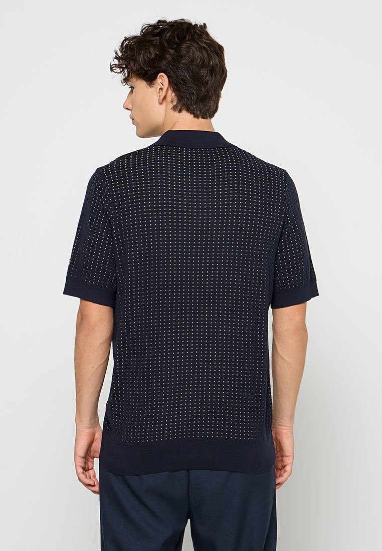 Lyle & Scott GRID