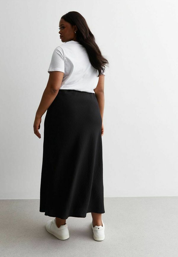 New Look Curves TEXTURED