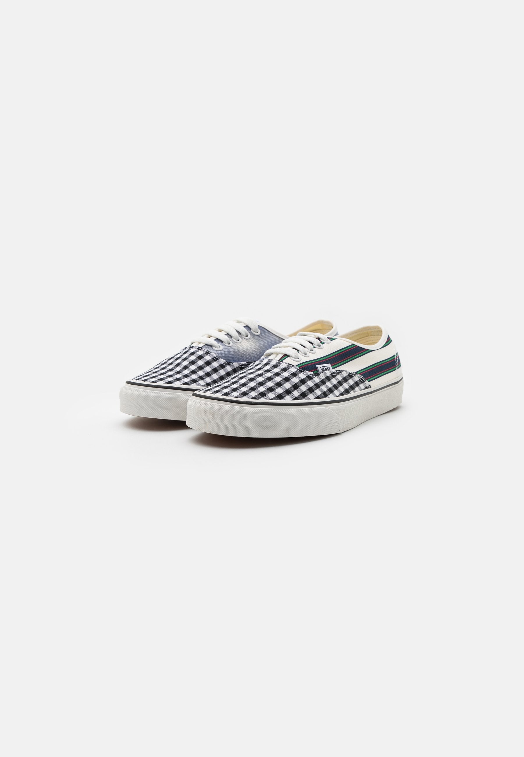 Vans AUTHENTIC UNISEX