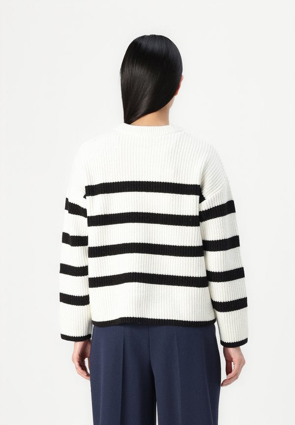 Selected SLFBLOOMIE O NECK