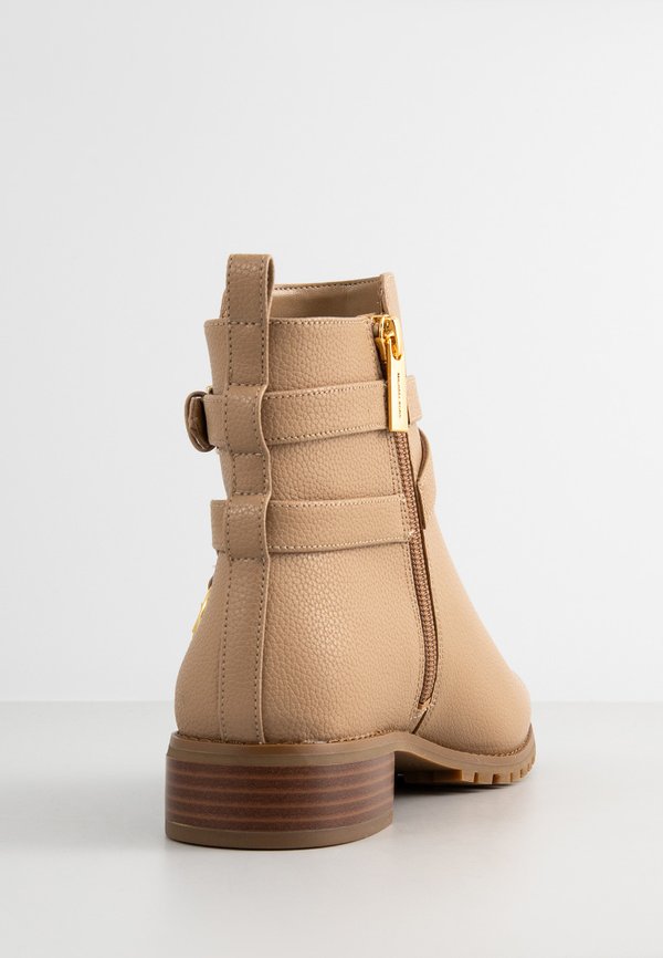 Michael Kors PRESTON