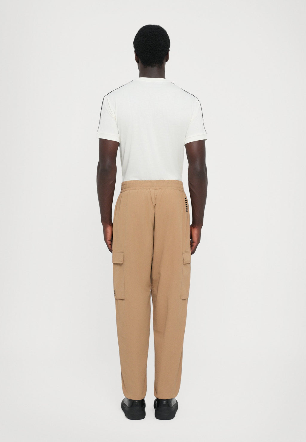 TRAIN CORE PANTS Media 6
