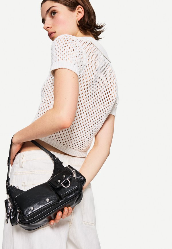 Bershka MULTI-POCKET - SHOULDER - Handbag - black
