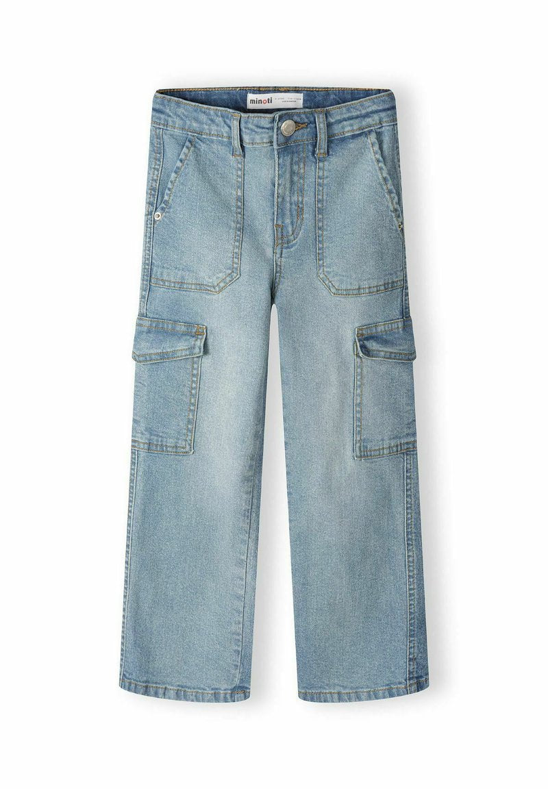 CARGO POCKETS AND LONG LEG Media 1
