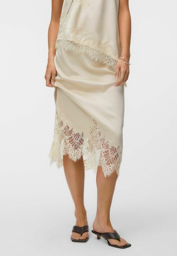 Vero Moda VMNOVI LACE DETAIL 7/8 SKIRT WVN - A-line skirt - fog