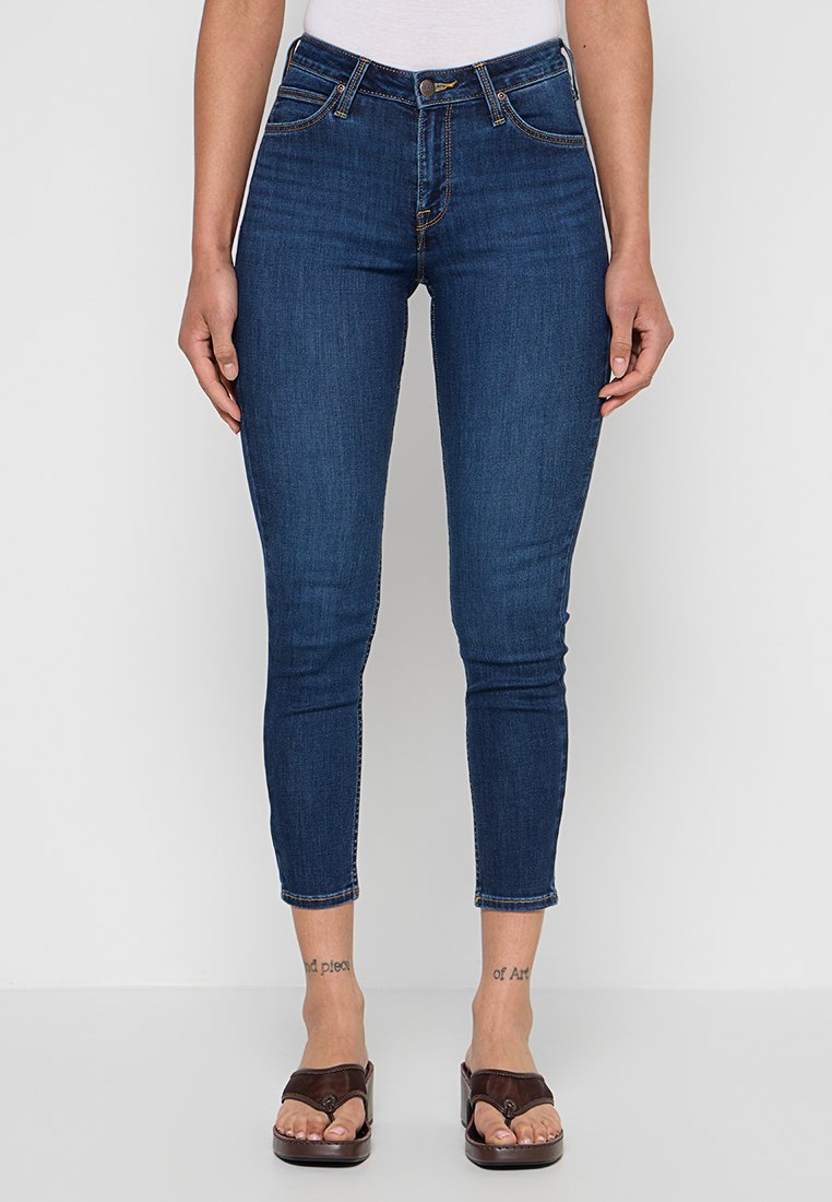 Lee SCARLETT