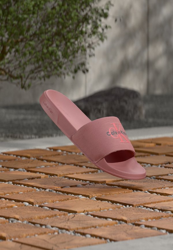 Calvin Klein ESS SLIDE - Mules - blush/pink