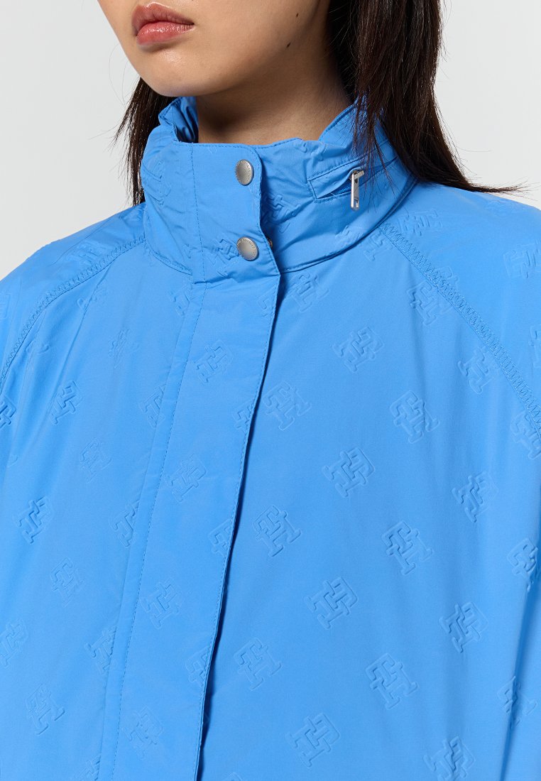 REGULAR FIT Media 6