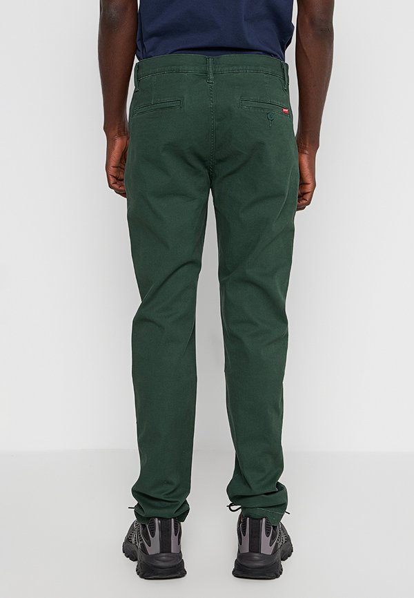 Levi's® SLIM FIT