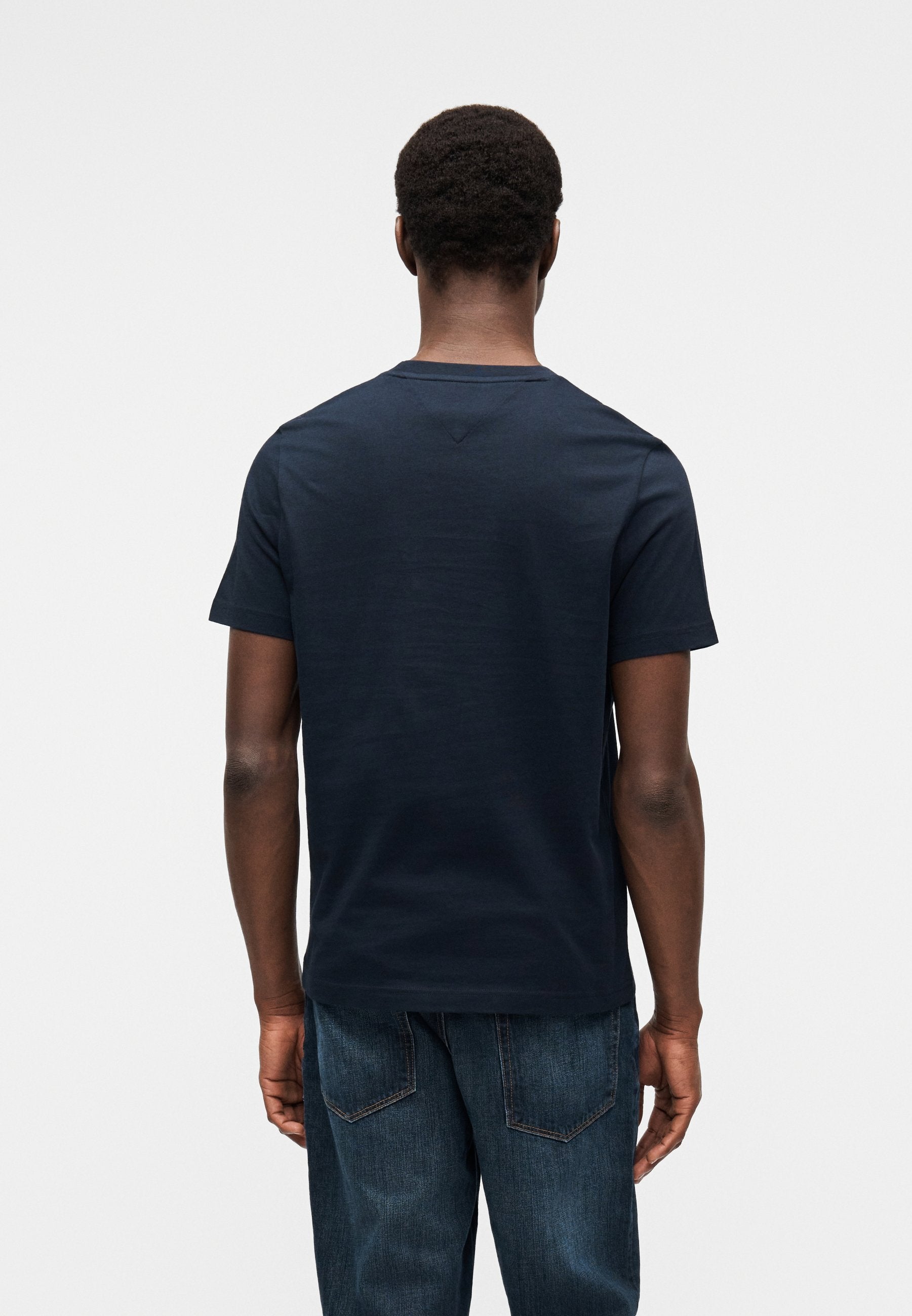 LOGO JERSEY CREW NECK T-SHIRT Media 4