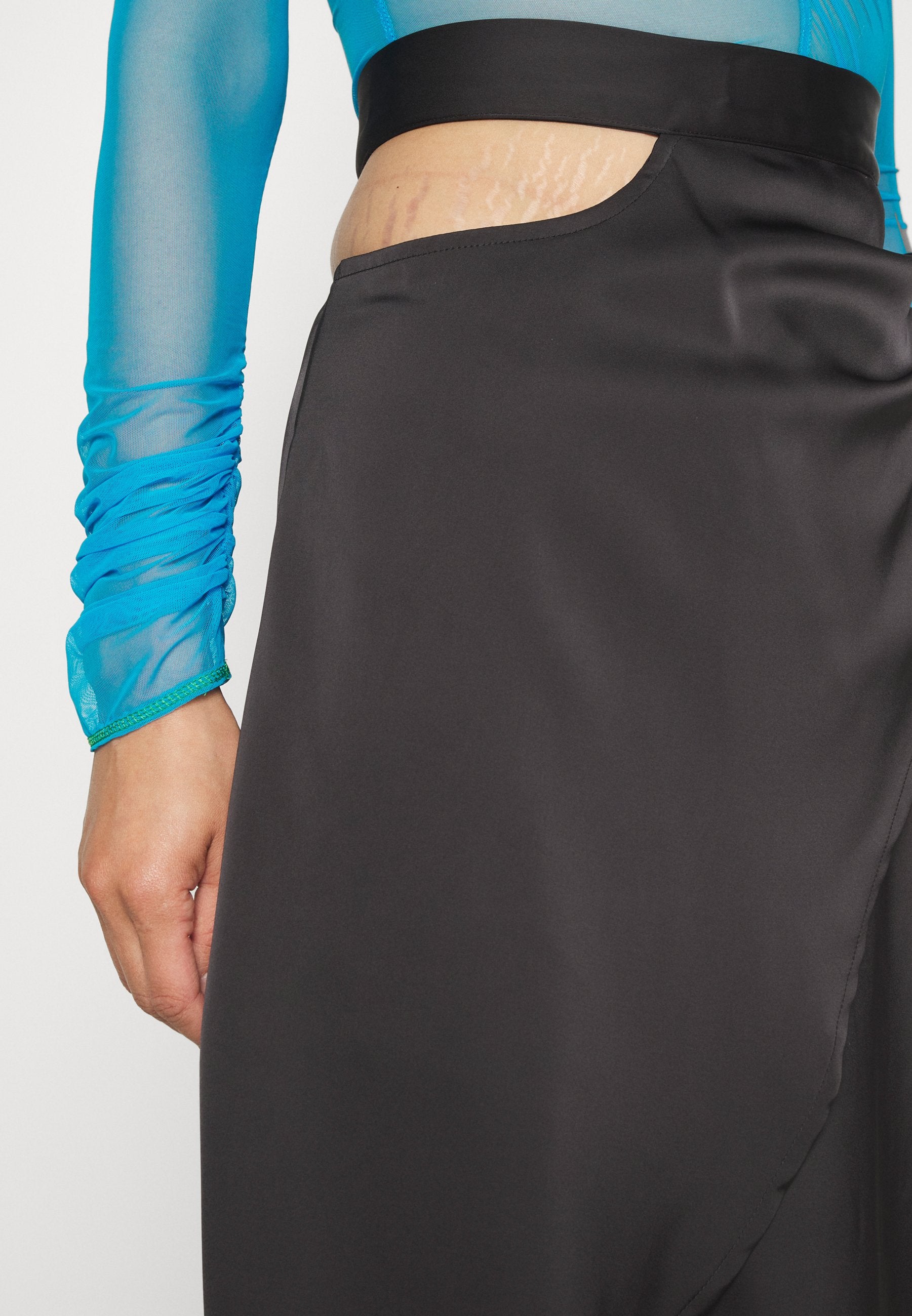 Han Kjøbenhavn SLIT LONG DRAPE SKIRT