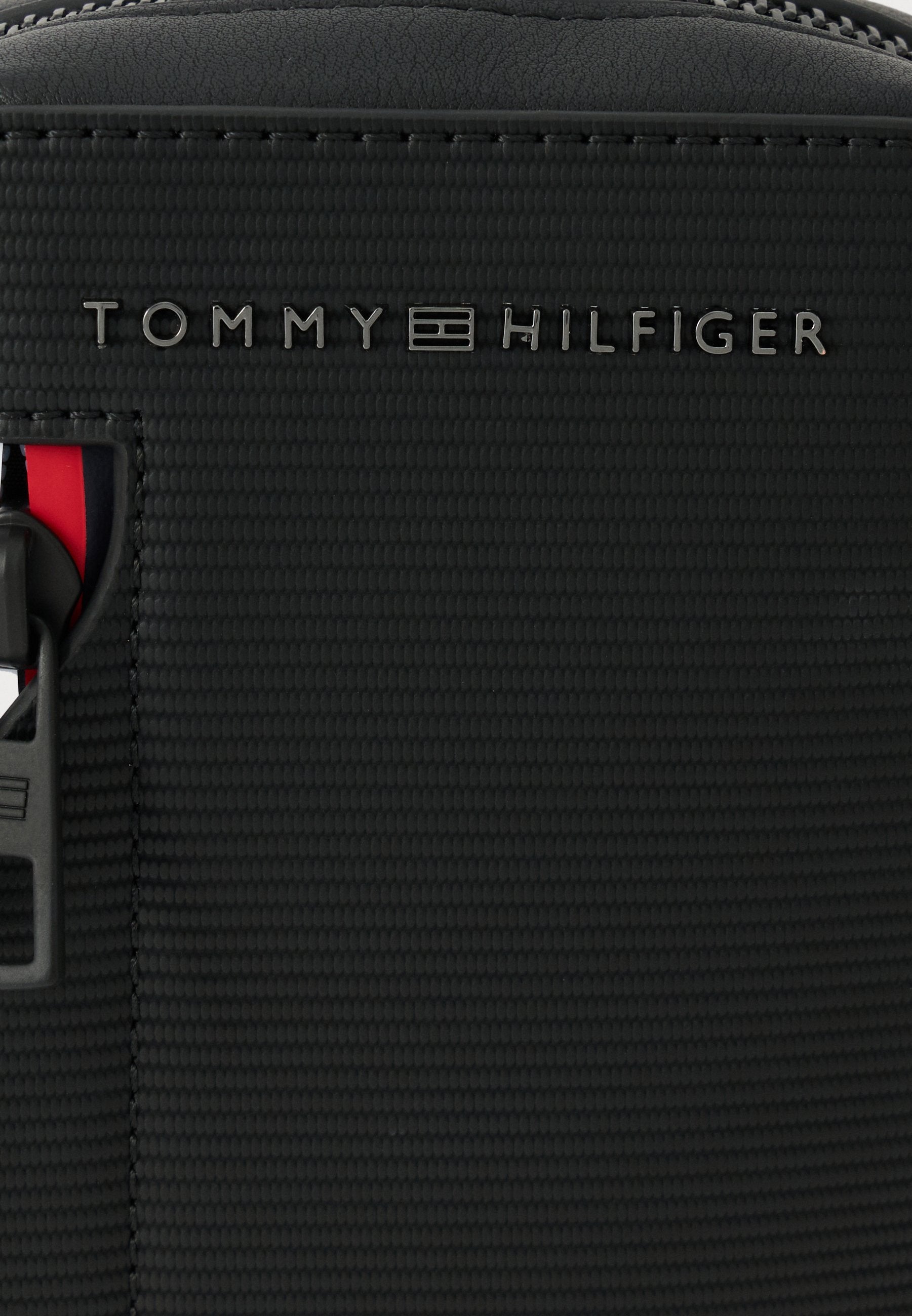 Tommy Hilfiger PHONE CROSSOVER