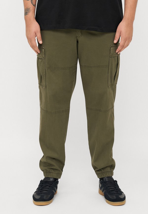 Jack & Jones JPSTKANE JJJONNIE CUFFED - Cargo trousers - olive night