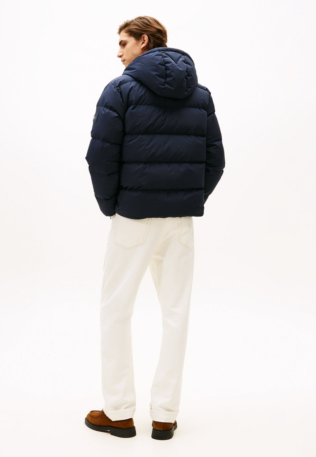 HOODED PUFFER Media 4