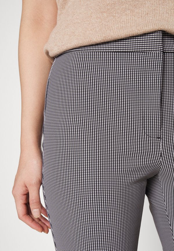 Theory SLIM KICK