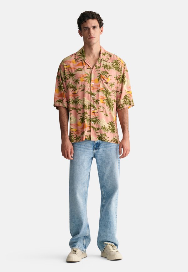 GANT RELAXED FIT HAWAIIAN SHORT SLEEVE