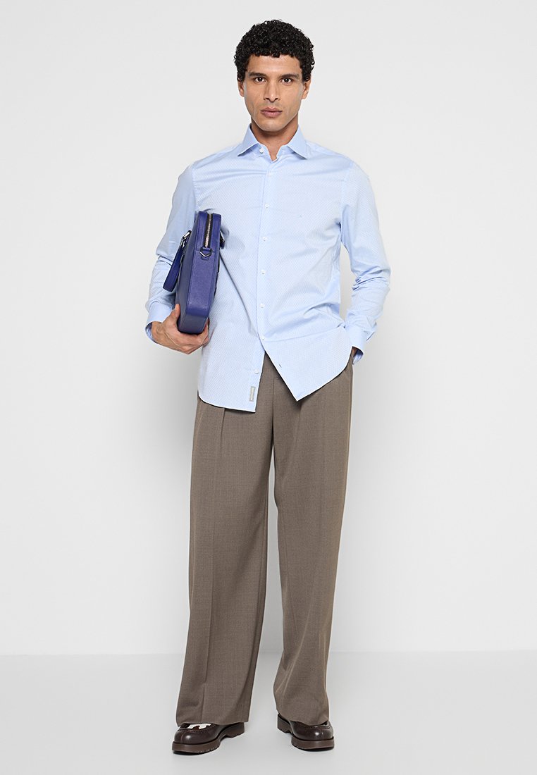 Michael Kors SLIM FIT