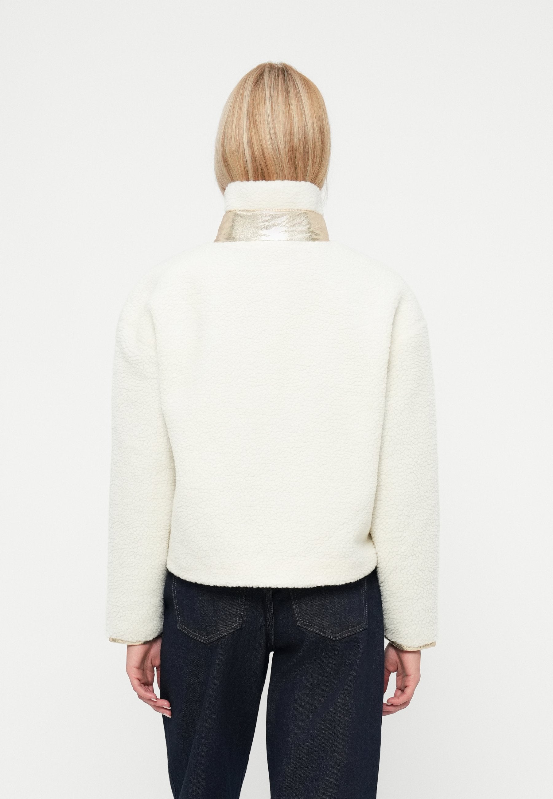 ONLTRACY SHORT JACKET Media 4