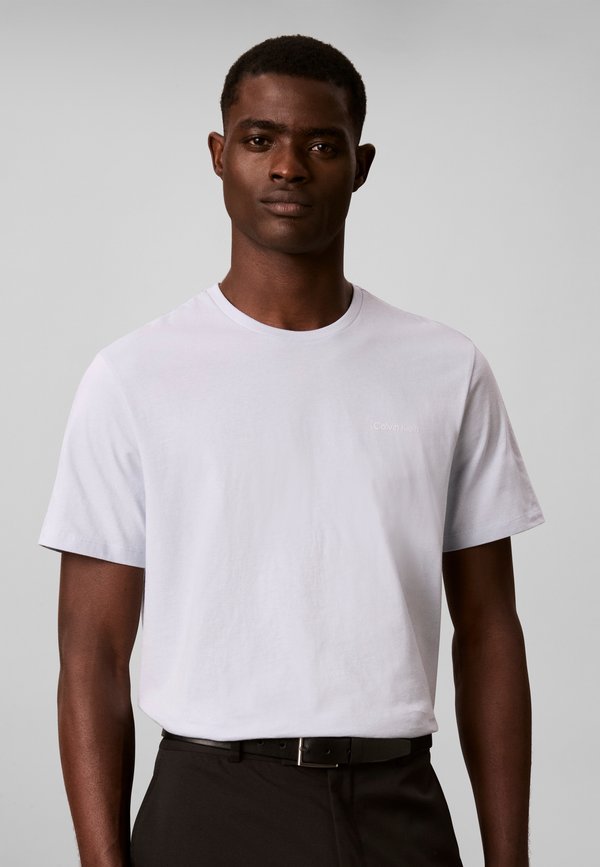 Calvin Klein LOGO CREWNECK TEE - Basic T-shirt - plein air