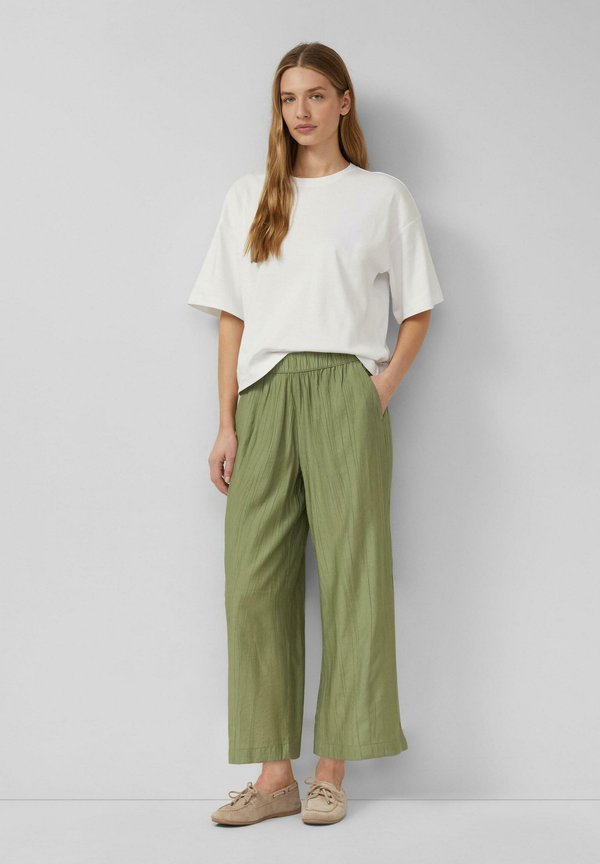 s.Oliver HOSE - Trousers - olivgrün