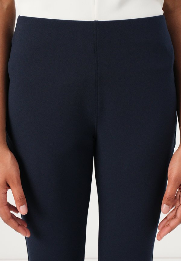 Calvin Klein STRETCH STRAIGHT PANT