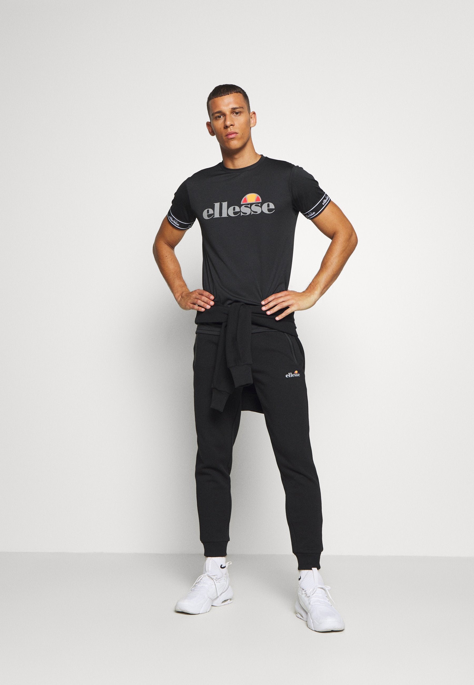 Ellesse OSTERIA