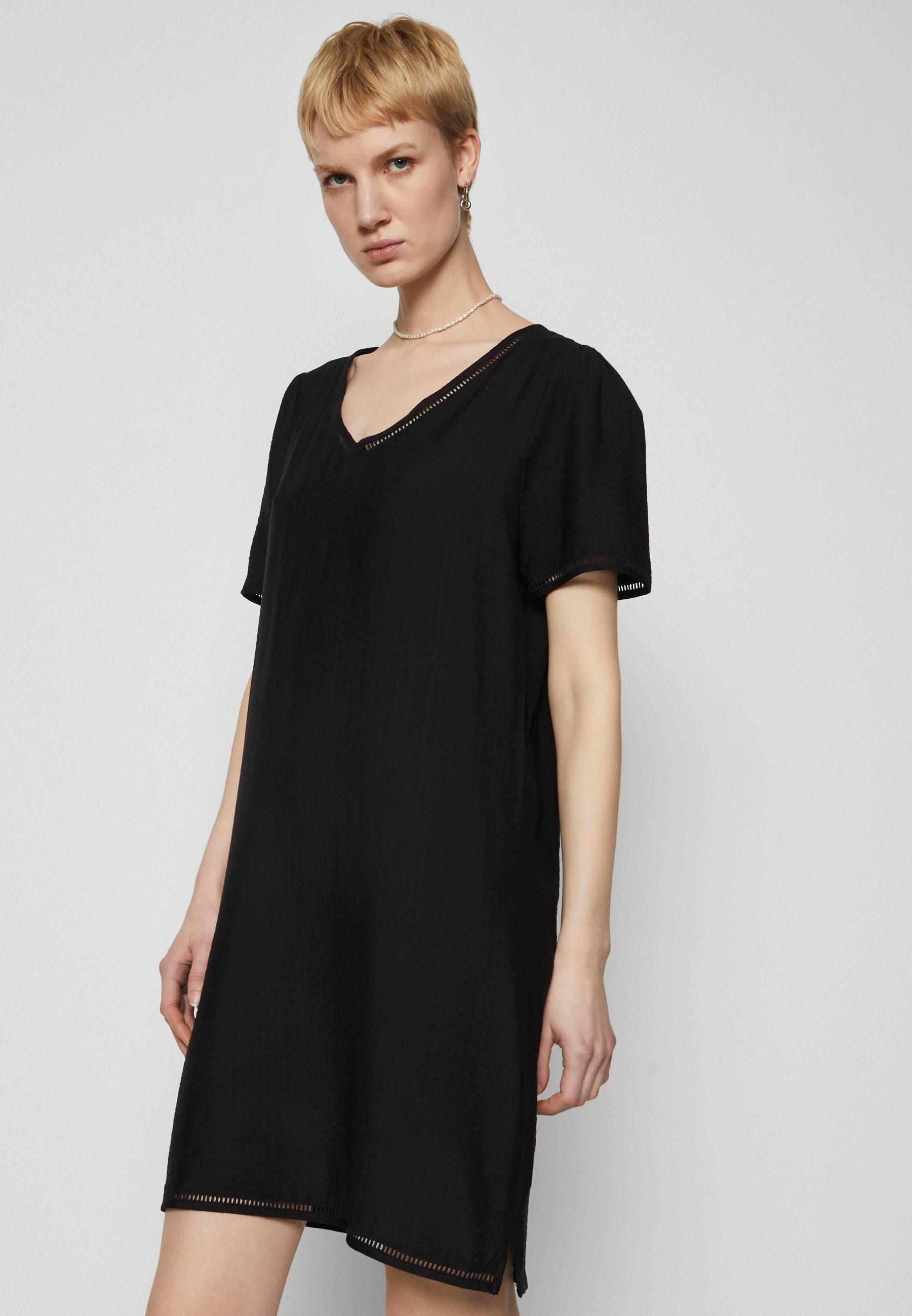 ONLCELINE PAULA V NECK DRESS  Media 5