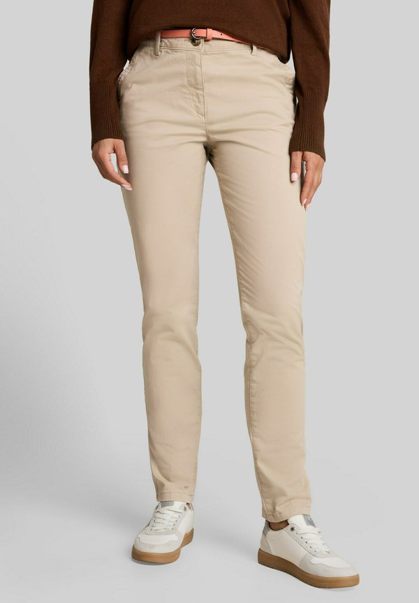TOM TAILOR TOM TAILOR HOSEN & CHINO CHINO MIT GÜRTEL - Chinos - gravel beige