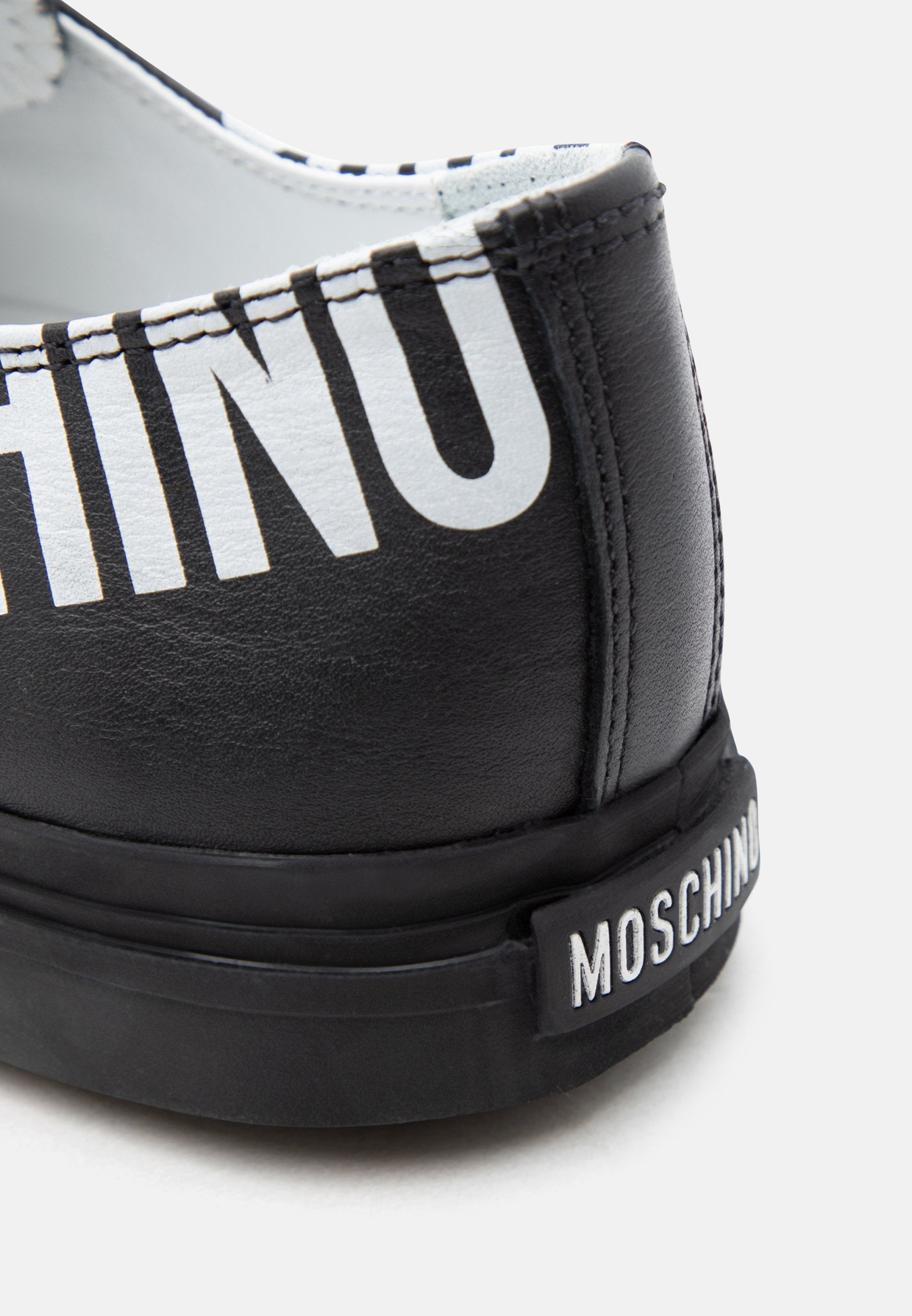 MOSCHINO LOGO