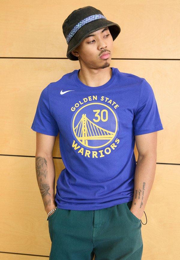 Nike Performance NBA GOLDEN STATE WARRIORS STEPH CURRY NAME AND NUMBER TEE - Print T-shirt - rush blue/curry stephen