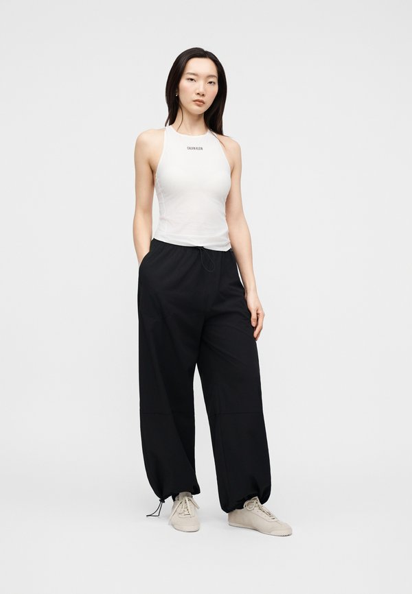 Calvin Klein INTENSE POWER TANK