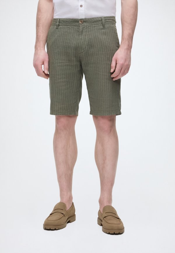 TOM TAILOR Shorts - leaf green stripe