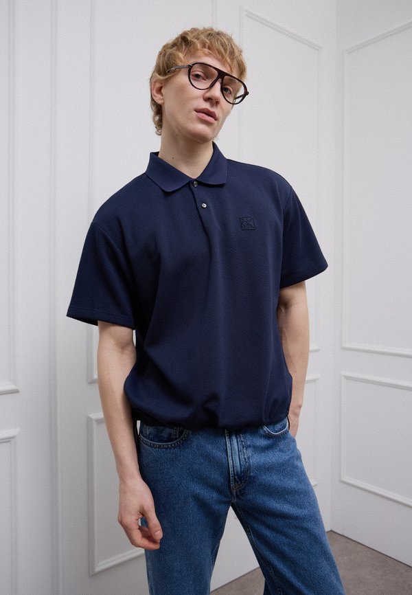 Calvin Klein REGULAR FIT