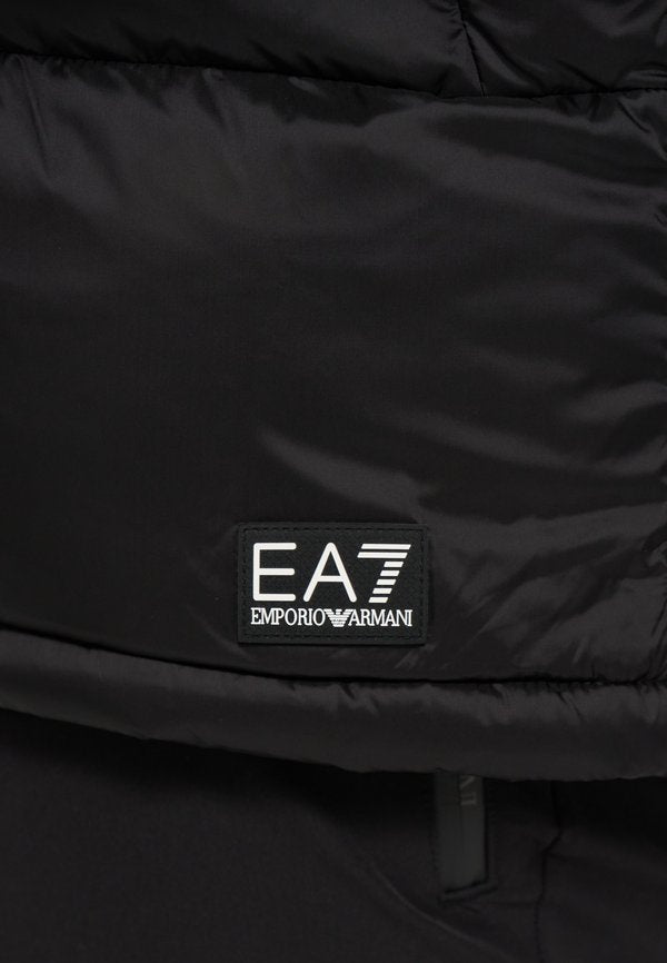 EA7 Emporio Armani