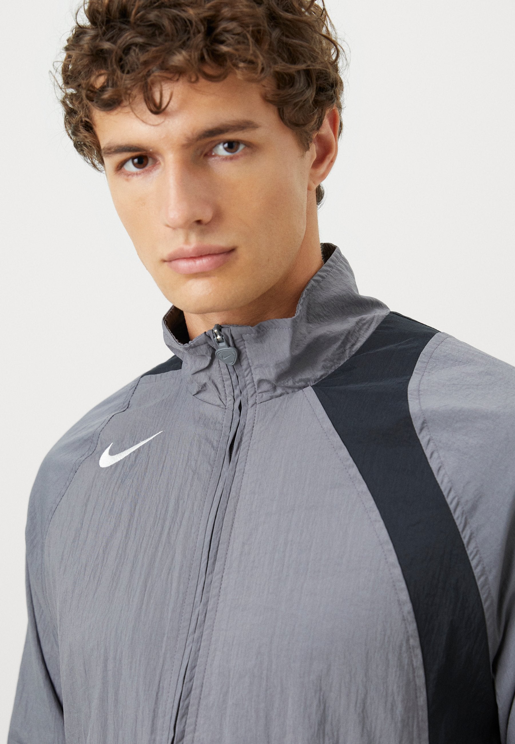 Nike Performance