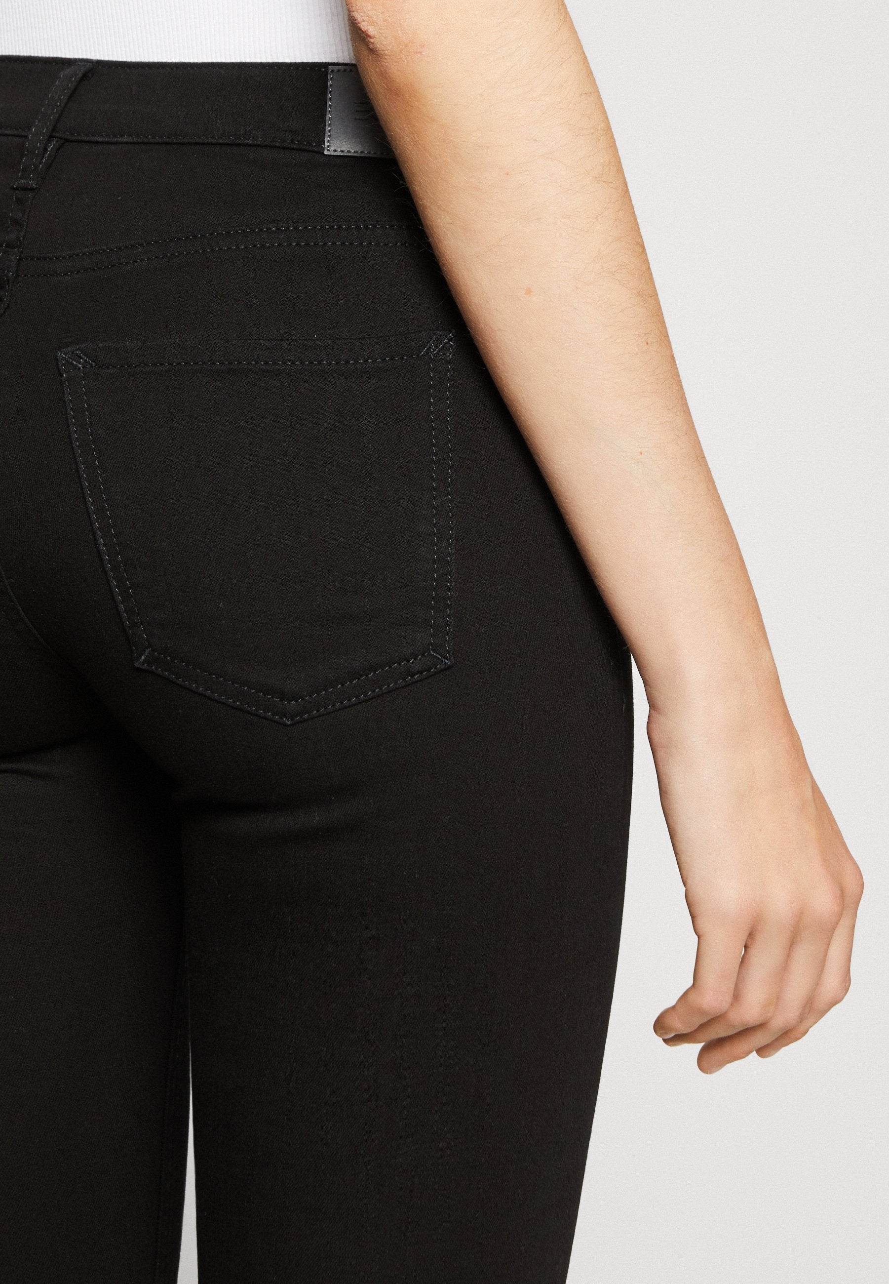 Esprit Jeggings Media 5