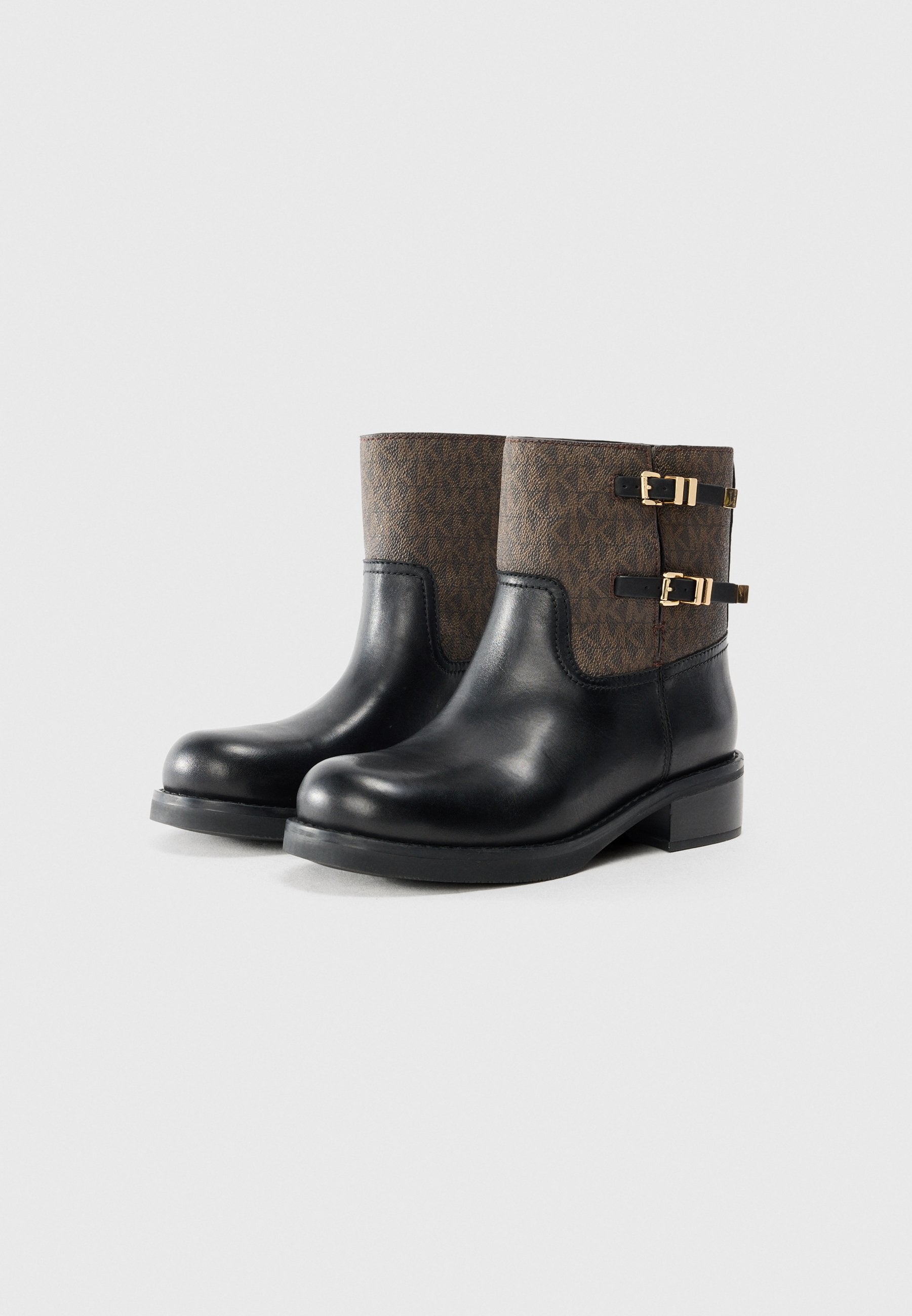 MICHAEL Michael Kors DARRINGTON